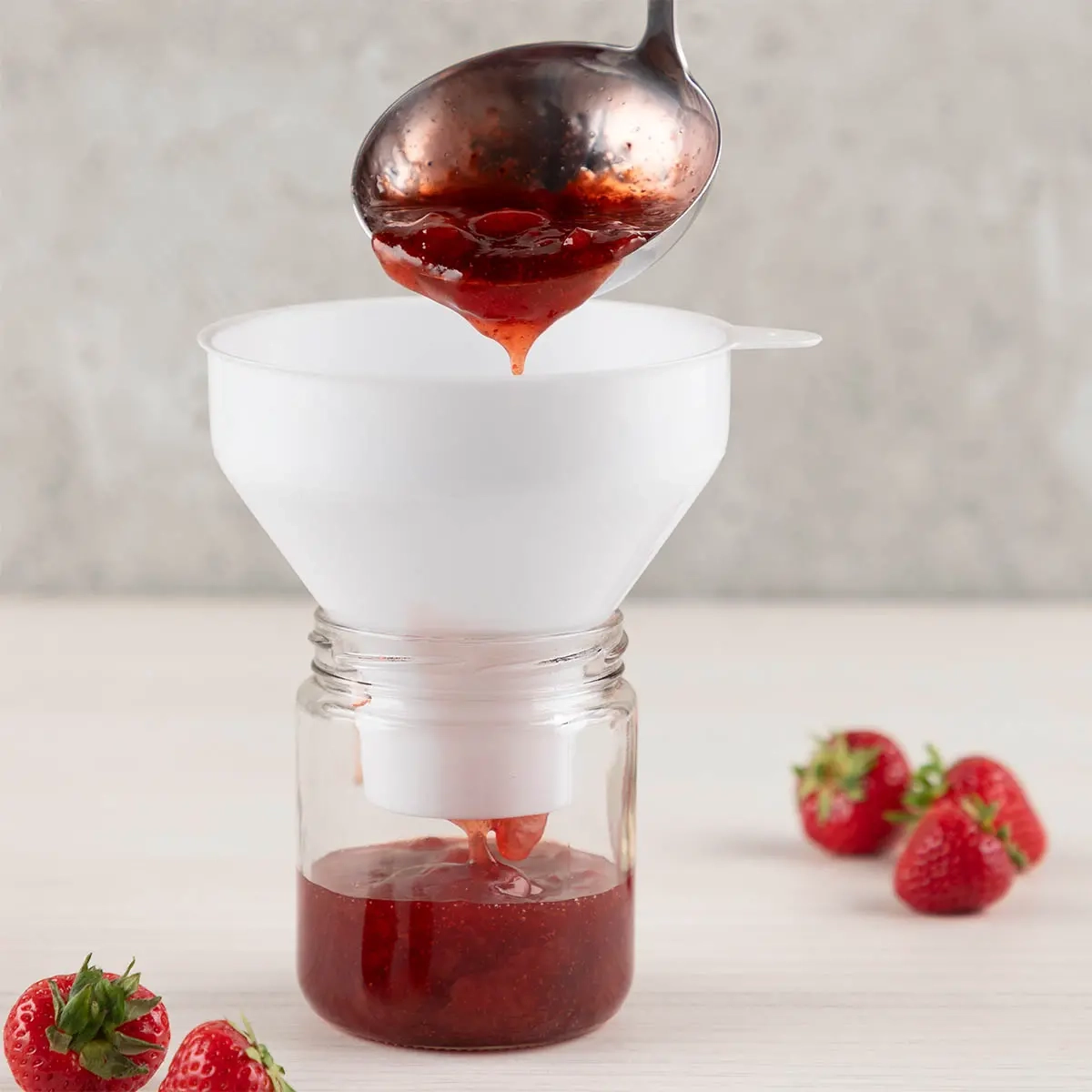 Marmeladentrichter 15 cm weiß - Siebe und Trichter - 6410411985850 - 1