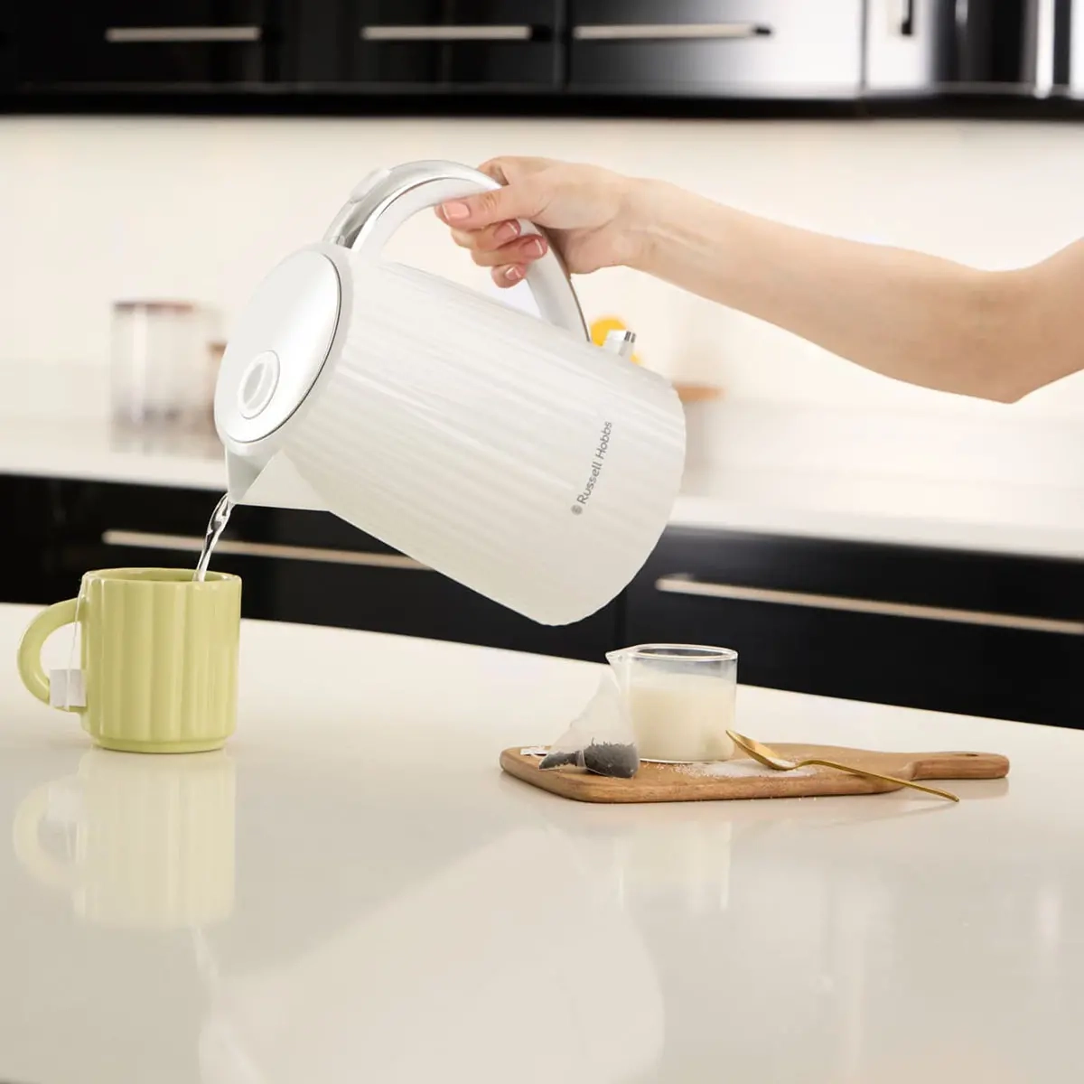 Wasserkocher Russell Hobbs Eden 1,7 l 2400 - Kaffeemaschinen und Wasserkocher - 5038061163186 - 2