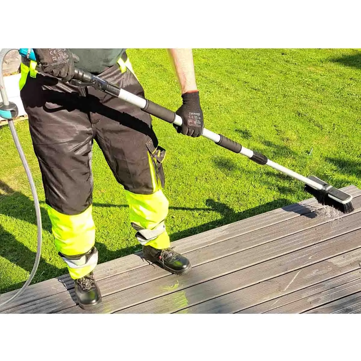 Patio-Besen mit Wasseranschluss 31 cm - Bürsten und Besen - 6410416428338 - 4